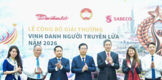 ỦY BAN TRUNG ƯƠNG MẶT TRẬN TỔ QUỐC VIỆT NAM VÀ SABECO CÔNG BỐ GIẢI THƯỞNG “VINH DANH NGƯỜI TRUYỀN LỬA” NĂM 2026, TÔN VINH NHỮNG CÁ NHÂN GÓP PHẦN VÀO SỰ PHÁT TRIỂN CHUNG CỦA ĐẤT NƯỚC