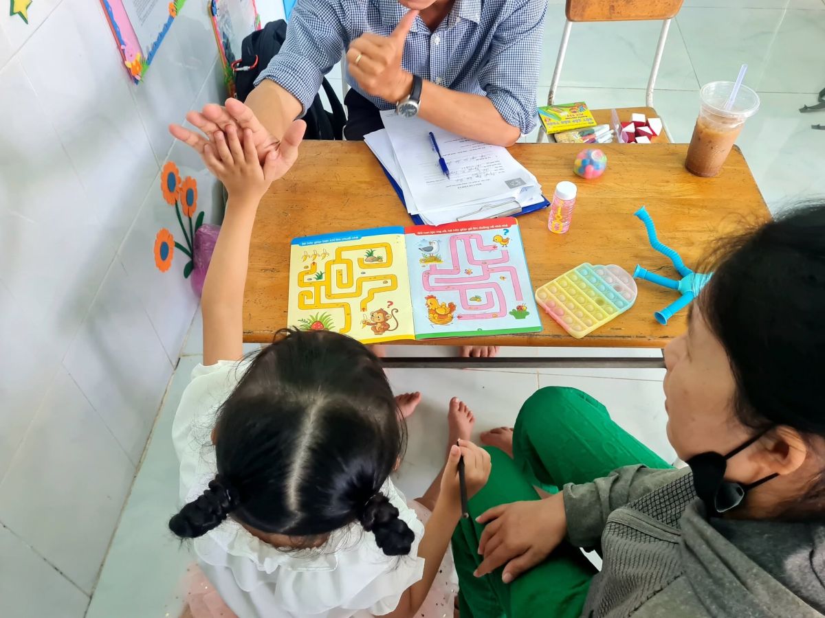 Phu nu hien dai saigonchildren 01